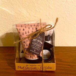 My Beauty Spot. Plush Spa Socks & Foot Lotion. Brand New/Original Packaging